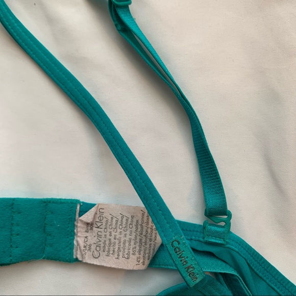 EUC Teal Calvin Klein Push-up Bra - Picture 4 of 4